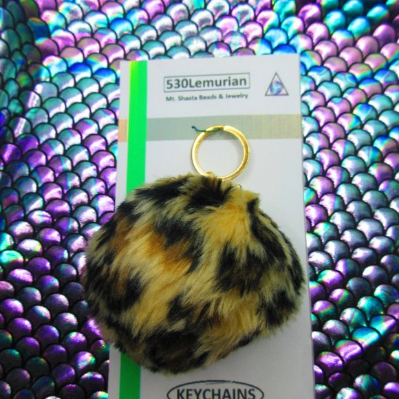 Cheetah Puffball Pom Pom Keychain With Gold Finish Findings - Picture 1 of 4
